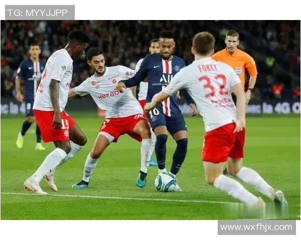 兰斯与史特拉斯堡比赛结果揭晓双方表现分析与精彩瞬间回顾 兰斯与史特拉斯堡比赛结果揭晓双方表现分析与精彩瞬间回顾